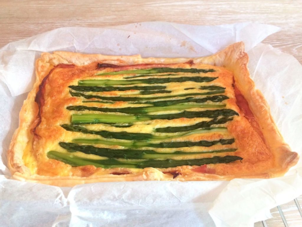 Kaasquiche met venkel en asperges