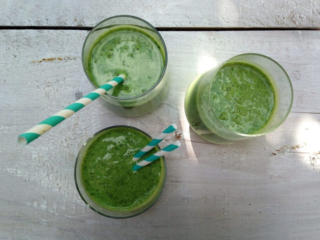 Frisse spinazie-aardappel smoothie