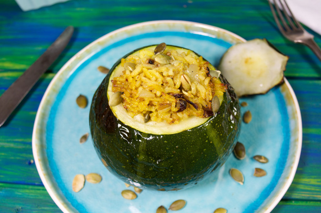 Gevulde ronde courgette met rijst