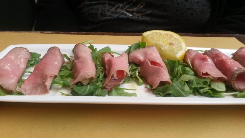 Rosbief met ricotta en tomaat