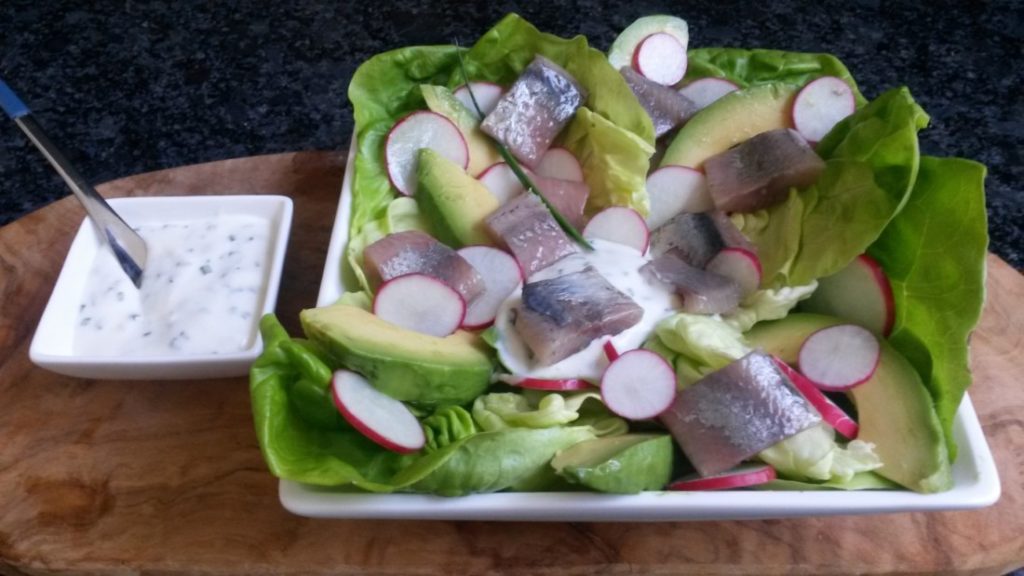 Salade met Nieuwe Haring, avocado en, radijs