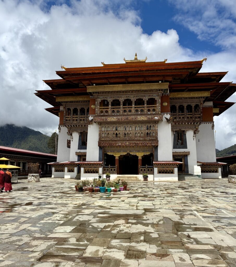 het Gantey Goemba klooster in Bhutan